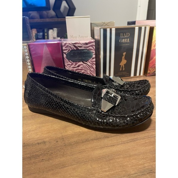 6/$25 Stuart Weitzman Big Buckle Loafers - Picture 5 of 7